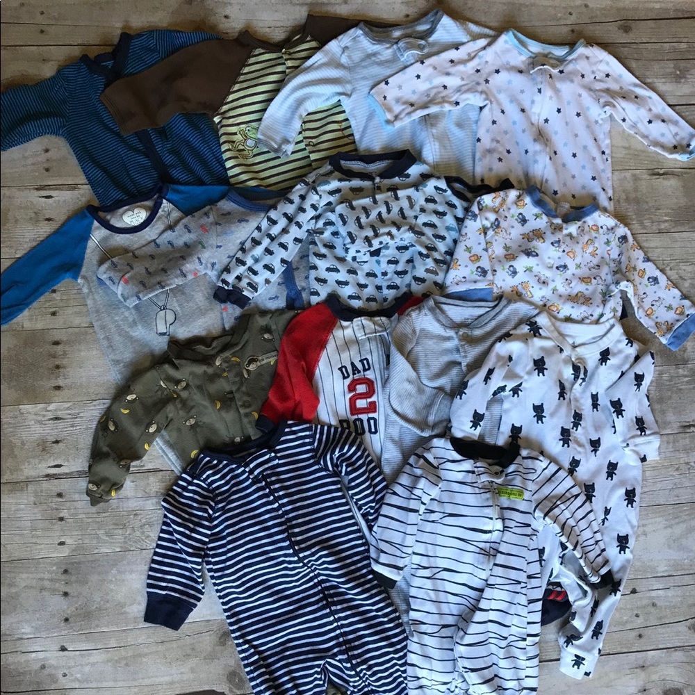 Bundle of 6-9m long sleeve bodysuits